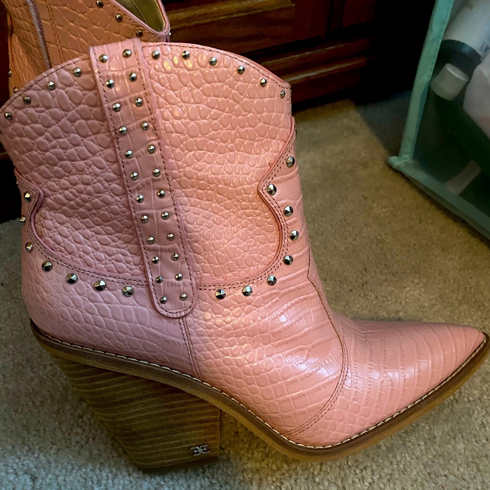 Sam Edelman Iris2 cowboy booties